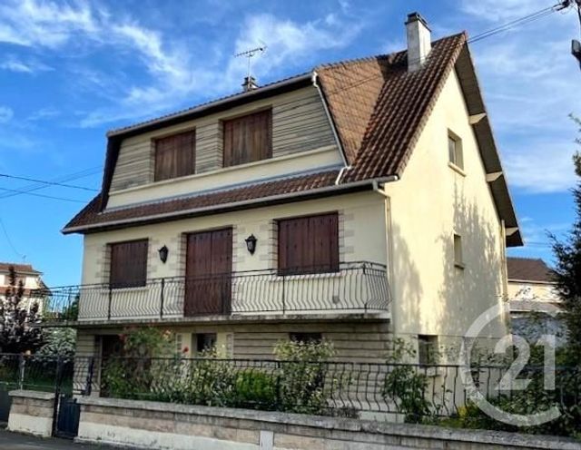 maison à vendre - 7 pièces - 160.93 m2 - CHAMPIGNY SUR MARNE - 94 - ILE-DE-FRANCE - Century 21 Immobilière De Coeuilly