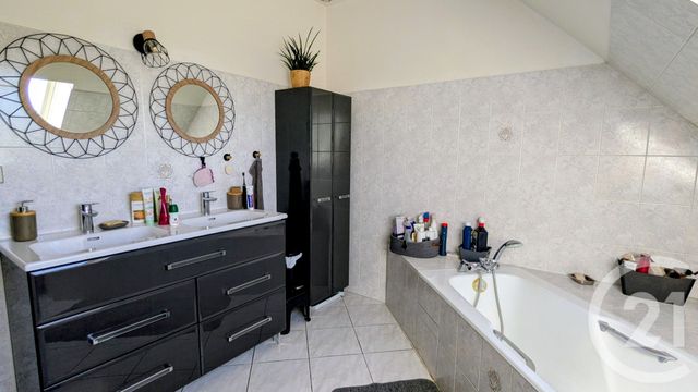 maison à vendre - 6 pièces - 128.0 m2 - CHAMPIGNY SUR MARNE - 94 - ILE-DE-FRANCE - Century 21 Immobilière De Coeuilly