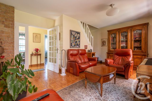 maison à vendre - 5 pièces - 81.77 m2 - CHAMPIGNY SUR MARNE - 94 - ILE-DE-FRANCE - Century 21 Immobilière De Coeuilly maison à vendre - 5 pièces - 81.77 m2 - CHAMPIGNY SUR MARNE - 94 - ILE-DE-FRANCE - Century 21 Immobilière De Coeuilly