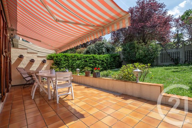 maison à vendre - 5 pièces - 81.77 m2 - CHAMPIGNY SUR MARNE - 94 - ILE-DE-FRANCE - Century 21 Immobilière De Coeuilly maison à vendre - 5 pièces - 81.77 m2 - CHAMPIGNY SUR MARNE - 94 - ILE-DE-FRANCE - Century 21 Immobilière De Coeuilly