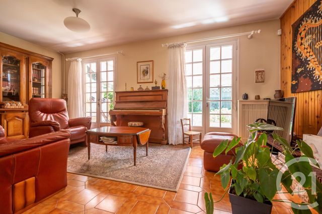 maison à vendre - 5 pièces - 81.77 m2 - CHAMPIGNY SUR MARNE - 94 - ILE-DE-FRANCE - Century 21 Immobilière De Coeuilly maison à vendre - 5 pièces - 81.77 m2 - CHAMPIGNY SUR MARNE - 94 - ILE-DE-FRANCE - Century 21 Immobilière De Coeuilly