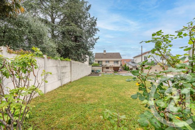 maison à vendre - 7 pièces - 119.25 m2 - VILLIERS SUR MARNE - 94 - ILE-DE-FRANCE - Century 21 Immobilière De Coeuilly