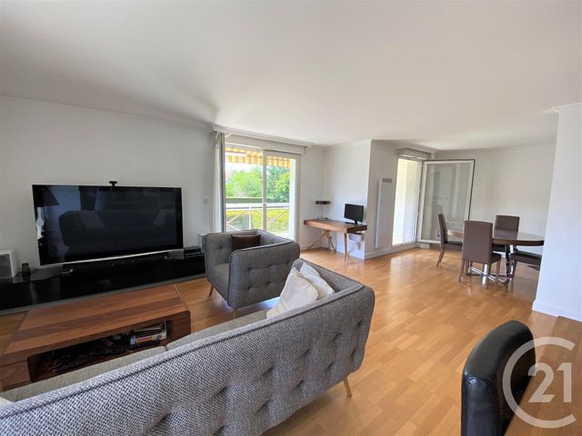 Appartement F5 à vendre - 5 pièces - 94.64 m2 - VILLIERS SUR MARNE - 94 - ILE-DE-FRANCE - Century 21 Immobilière De Coeuilly Appartement F5 à vendre - 5 pièces - 94.64 m2 - VILLIERS SUR MARNE - 94 - ILE-DE-FRANCE - Century 21 Immobilière De Coeuilly