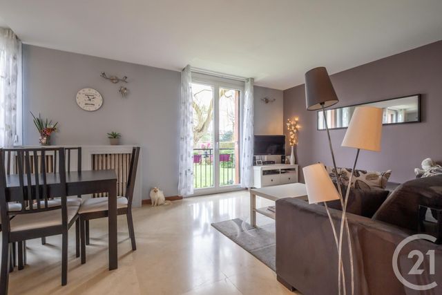Afficher la photo en grand Appartement F4 à vendre - 4 pièces - 65.8 m2 - CHAMPIGNY SUR MARNE - 94 - ILE-DE-FRANCE - Century 21 Immobilière De Coeuilly