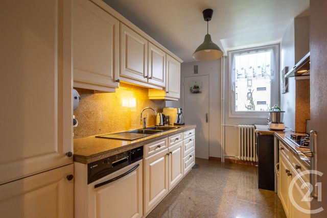 Afficher la photo en grand Appartement F4 à vendre - 4 pièces - 65.8 m2 - CHAMPIGNY SUR MARNE - 94 - ILE-DE-FRANCE - Century 21 Immobilière De Coeuilly