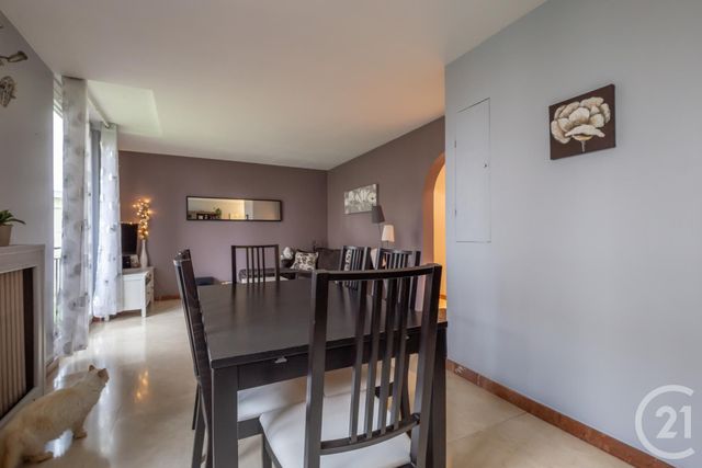 Afficher la photo en grand Appartement F4 à vendre - 4 pièces - 65.8 m2 - CHAMPIGNY SUR MARNE - 94 - ILE-DE-FRANCE - Century 21 Immobilière De Coeuilly