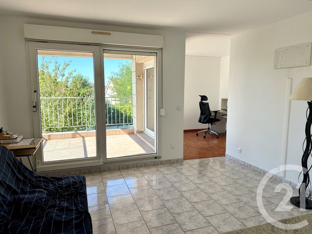 Appartement F2 à vendre - 2 pièces - 37.15 m2 - VILLIERS SUR MARNE - 94 - ILE-DE-FRANCE - Century 21 Immobilière De Coeuilly