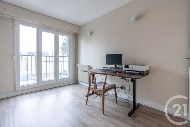 Appartement F4 à vendre - 4 pièces - 80.98 m2 - CHAMPIGNY SUR MARNE - 94 - ILE-DE-FRANCE - Century 21 Immobilière De Coeuilly