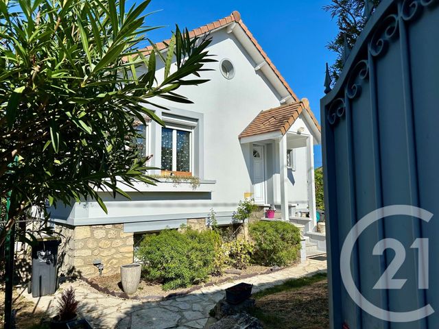 maison à vendre - 7 pièces - 141.7 m2 - CHAMPIGNY SUR MARNE - 94 - ILE-DE-FRANCE - Century 21 Immobilière De Coeuilly