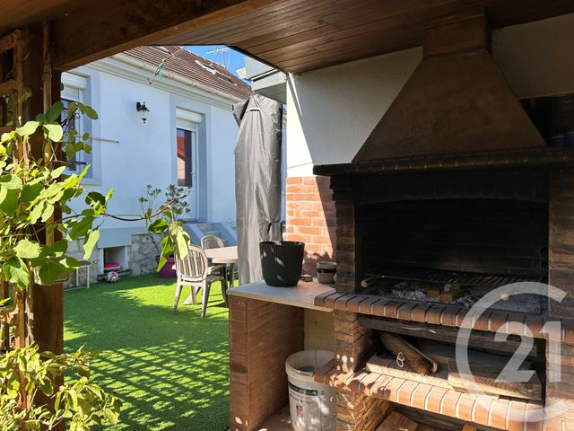 maison à vendre - 7 pièces - 141.7 m2 - CHAMPIGNY SUR MARNE - 94 - ILE-DE-FRANCE - Century 21 Immobilière De Coeuilly