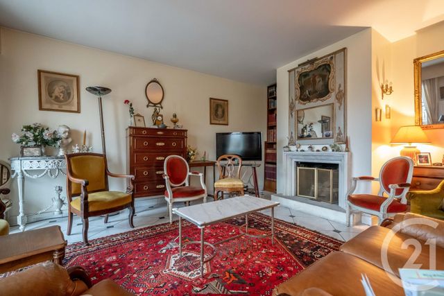 Appartement F5 à vendre - 5 pièces - 131.34 m2 - VILLIERS SUR MARNE - 94 - ILE-DE-FRANCE - Century 21 Immobilière De Coeuilly