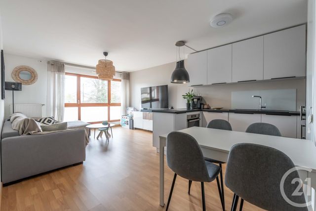 Appartement F3 à vendre - 3 pièces - 62.42 m2 - CHAMPIGNY SUR MARNE - 94 - ILE-DE-FRANCE - Century 21 Immobilière De Coeuilly