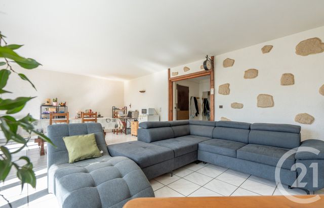 Afficher la photo en grand Appartement F5 à vendre - 5 pièces - 112.39 m2 - VILLIERS SUR MARNE - 94 - ILE-DE-FRANCE - Century 21 Immobilière De Coeuilly