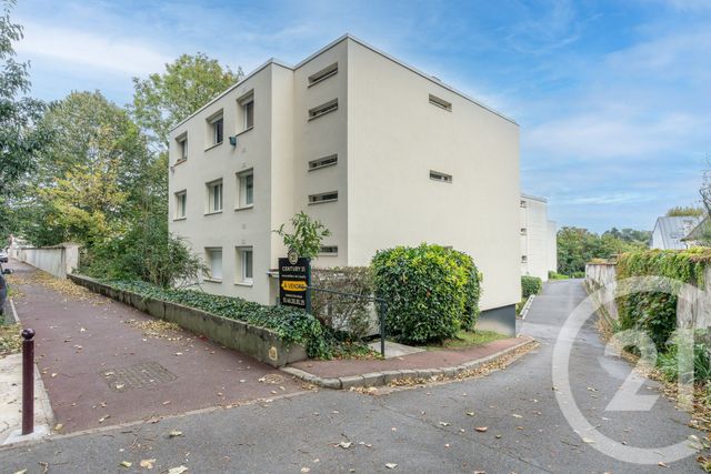 Afficher la photo en grand Appartement F5 à vendre - 5 pièces - 112.39 m2 - VILLIERS SUR MARNE - 94 - ILE-DE-FRANCE - Century 21 Immobilière De Coeuilly