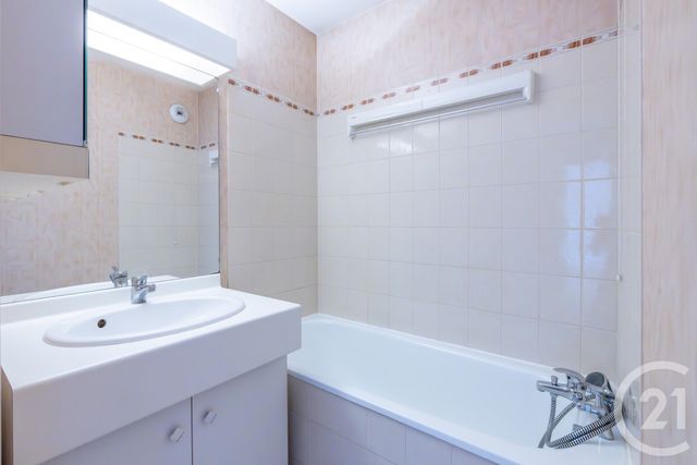 Appartement F2 à vendre - 2 pièces - 47.7 m2 - VILLIERS SUR MARNE - 94 - ILE-DE-FRANCE - Century 21 Immobilière De Coeuilly