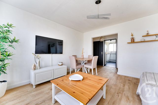 Appartement F3 à vendre - 3 pièces - 56.36 m2 - LE PLESSIS TREVISE - 94 - ILE-DE-FRANCE - Century 21 Immobilière De Coeuilly