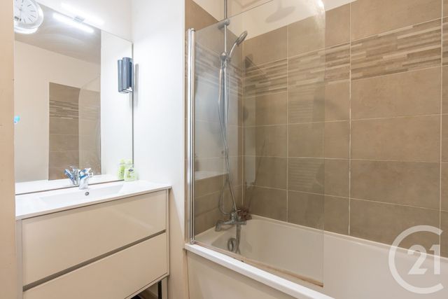 Appartement F3 à vendre - 3 pièces - 61.7 m2 - LE PLESSIS TREVISE - 94 - ILE-DE-FRANCE - Century 21 Immobilière De Coeuilly