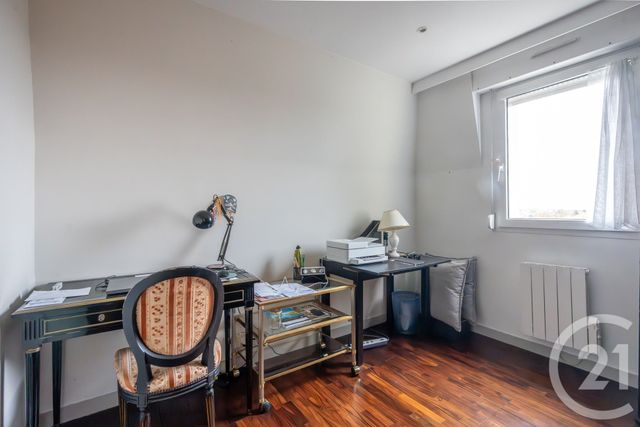 Appartement F5 à vendre - 5 pièces - 90.27 m2 - VILLIERS SUR MARNE - 94 - ILE-DE-FRANCE - Century 21 Immobilière De Coeuilly