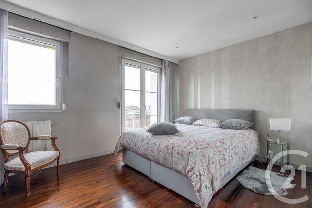 Appartement F5 à vendre - 5 pièces - 90.27 m2 - VILLIERS SUR MARNE - 94 - ILE-DE-FRANCE - Century 21 Immobilière De Coeuilly