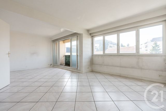 Appartement F4 à vendre - 4 pièces - 76.1 m2 - LE PLESSIS TREVISE - 94 - ILE-DE-FRANCE - Century 21 Immobilière De Coeuilly