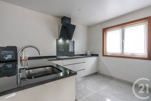 maison à vendre - 7 pièces - 121.46 m2 - LE PLESSIS TREVISE - 94 - ILE-DE-FRANCE - Century 21 Immobilière De Coeuilly