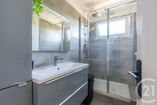 Appartement F3 à vendre - 3 pièces - 62.64 m2 - VILLIERS SUR MARNE - 94 - ILE-DE-FRANCE - Century 21 Immobilière De Coeuilly