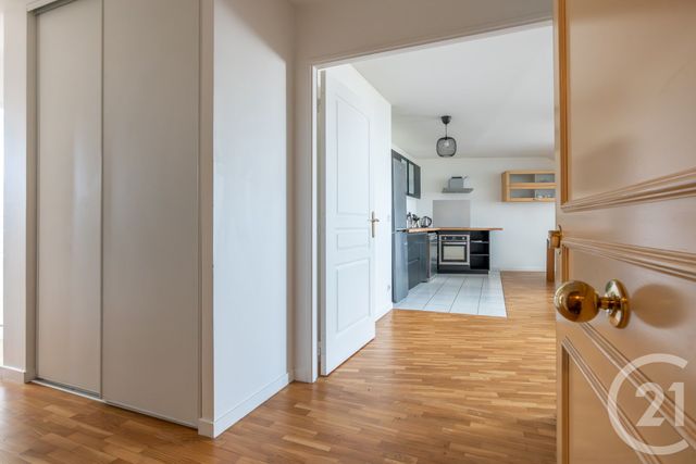 Afficher la photo en grand Appartement F3 à vendre - 3 pièces - 72.66 m2 - VILLIERS SUR MARNE - 94 - ILE-DE-FRANCE - Century 21 Immobilière De Coeuilly