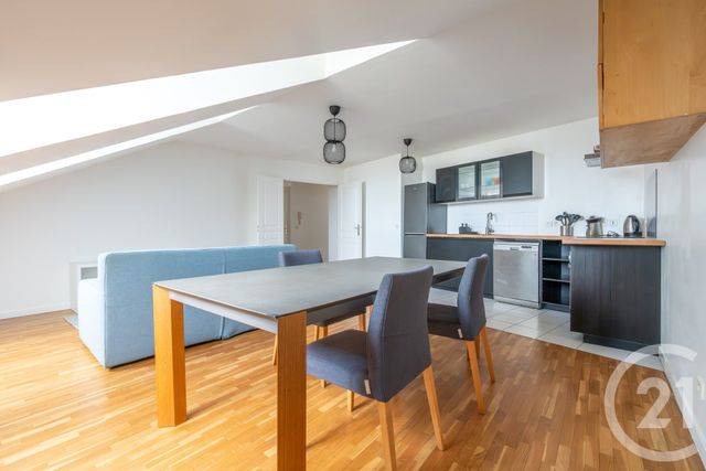 Afficher la photo en grand Appartement F3 à vendre - 3 pièces - 72.66 m2 - VILLIERS SUR MARNE - 94 - ILE-DE-FRANCE - Century 21 Immobilière De Coeuilly