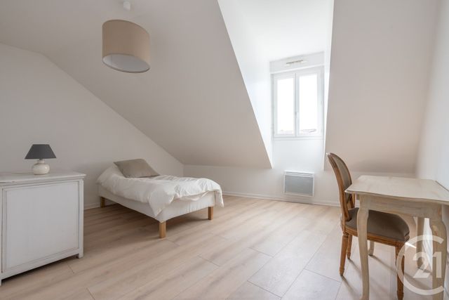 Afficher la photo en grand Appartement F3 à vendre - 3 pièces - 72.66 m2 - VILLIERS SUR MARNE - 94 - ILE-DE-FRANCE - Century 21 Immobilière De Coeuilly