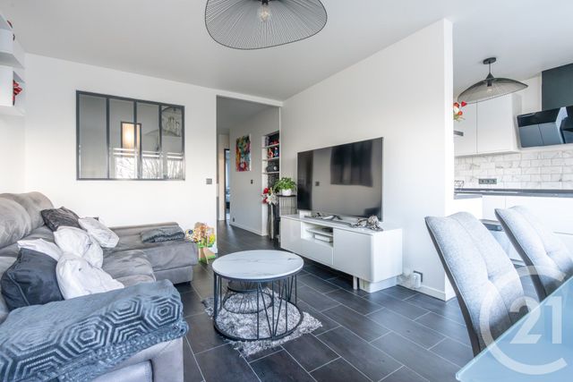 Appartement F4 à vendre - 4 pièces - 81.02 m2 - CHAMPIGNY SUR MARNE - 94 - ILE-DE-FRANCE - Century 21 Immobilière De Coeuilly