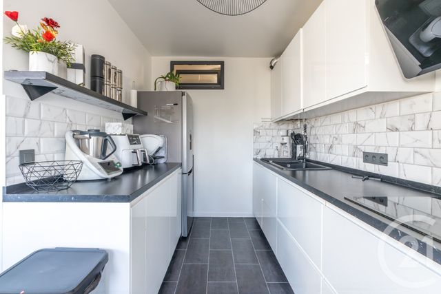 Appartement F4 à vendre - 4 pièces - 81.02 m2 - CHAMPIGNY SUR MARNE - 94 - ILE-DE-FRANCE - Century 21 Immobilière De Coeuilly