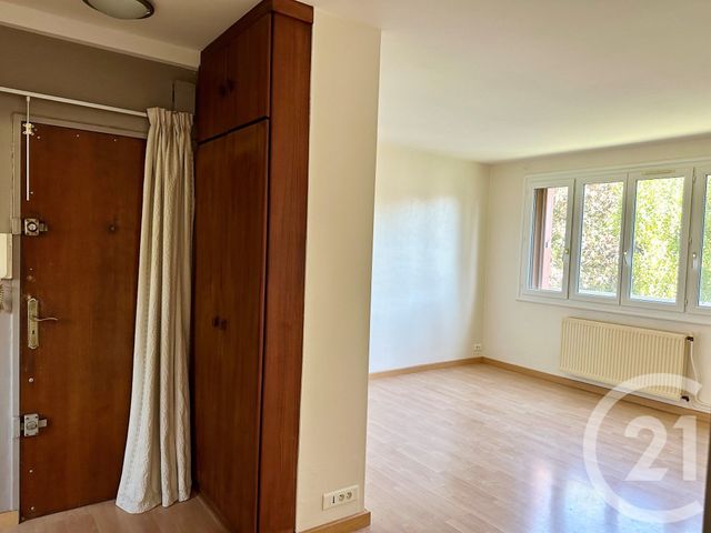 Afficher la photo en grand Appartement F3 à vendre - 3 pièces - 54.79 m2 - VILLIERS SUR MARNE - 94 - ILE-DE-FRANCE - Century 21 Immobilière De Coeuilly
