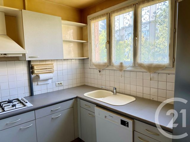 Afficher la photo en grand Appartement F3 à vendre - 3 pièces - 54.79 m2 - VILLIERS SUR MARNE - 94 - ILE-DE-FRANCE - Century 21 Immobilière De Coeuilly