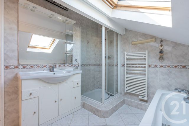 Appartement F2 à vendre - 2 pièces - 37.67 m2 - CHAMPIGNY SUR MARNE - 94 - ILE-DE-FRANCE - Century 21 Immobilière De Coeuilly