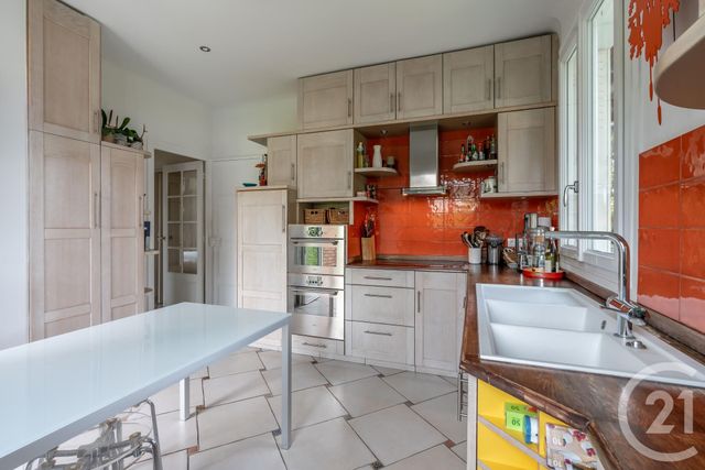 maison à vendre - 9 pièces - 168.85 m2 - CHAMPIGNY SUR MARNE - 94 - ILE-DE-FRANCE - Century 21 Immobilière De Coeuilly