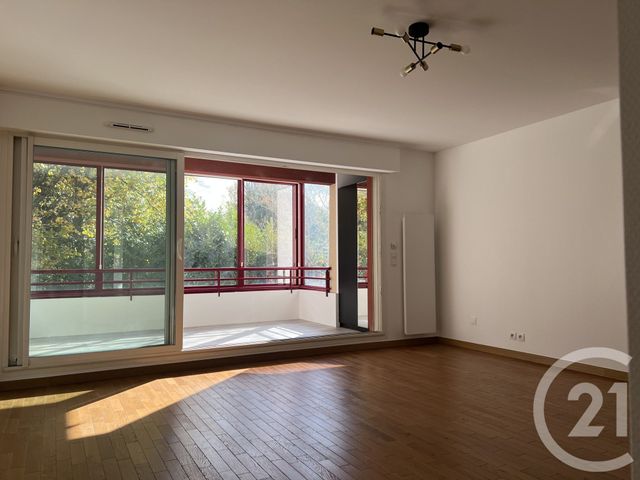 Appartement Studio à louer - 1 pièce - 36.8 m2 - LE PLESSIS TREVISE - 94 - ILE-DE-FRANCE - Century 21 Immobilière De Coeuilly