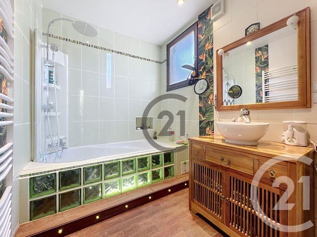 Afficher la photo en grand maison à vendre - 6 pièces - 140.0 m2 - CHAMPIGNY SUR MARNE - 94 - ILE-DE-FRANCE - Century 21 Immobilière De Coeuilly