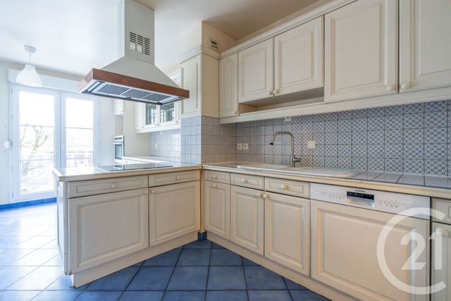 Appartement F5 à vendre - 5 pièces - 131.34 m2 - VILLIERS SUR MARNE - 94 - ILE-DE-FRANCE - Century 21 Immobilière De Coeuilly