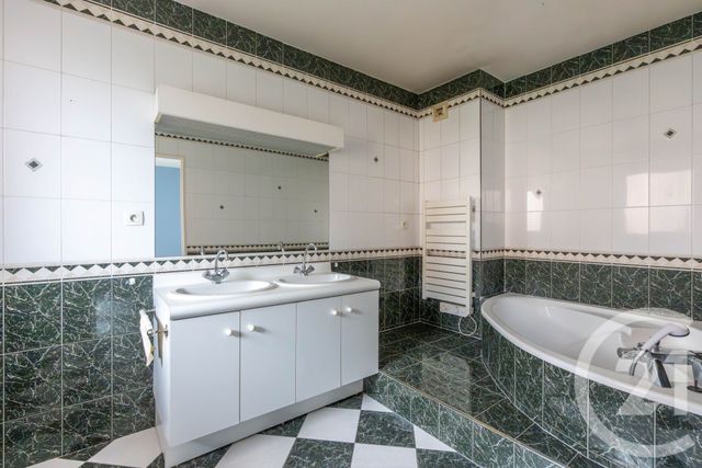 Appartement F5 à vendre - 5 pièces - 131.34 m2 - VILLIERS SUR MARNE - 94 - ILE-DE-FRANCE - Century 21 Immobilière De Coeuilly