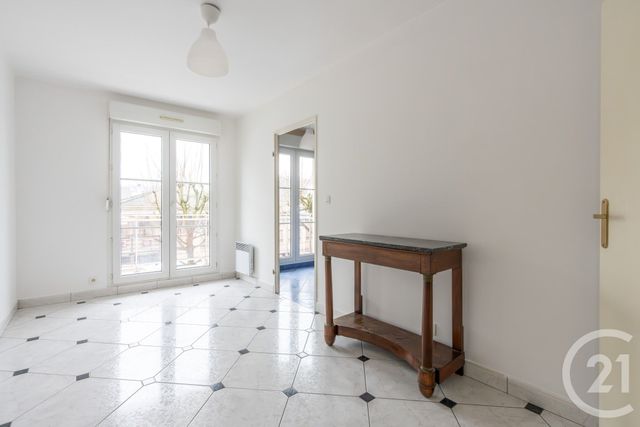 Appartement F5 à vendre - 5 pièces - 131.34 m2 - VILLIERS SUR MARNE - 94 - ILE-DE-FRANCE - Century 21 Immobilière De Coeuilly