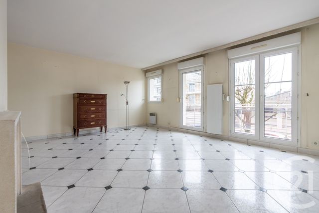 Appartement F5 à vendre - 5 pièces - 131.34 m2 - VILLIERS SUR MARNE - 94 - ILE-DE-FRANCE - Century 21 Immobilière De Coeuilly