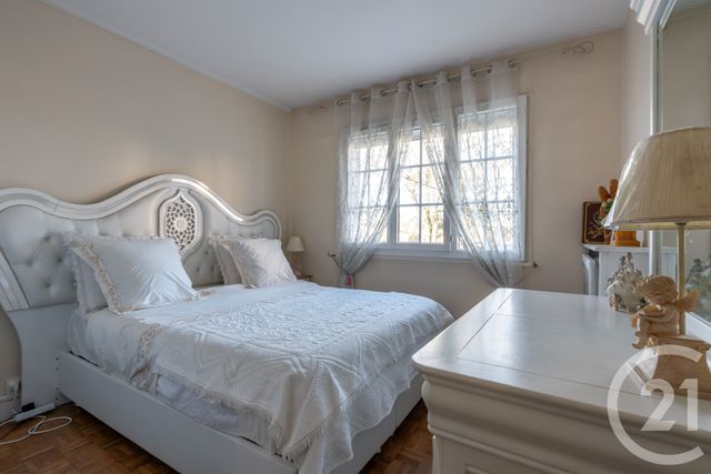 maison à vendre - 9 pièces - 231.79 m2 - CHAMPIGNY SUR MARNE - 94 - ILE-DE-FRANCE - Century 21 Immobilière De Coeuilly