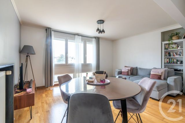 Appartement F3 à vendre - 3 pièces - 62.85 m2 - VILLIERS SUR MARNE - 94 - ILE-DE-FRANCE - Century 21 Immobilière De Coeuilly