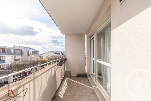 Appartement F3 à vendre - 3 pièces - 66.28 m2 - NOISY LE GRAND - 93 - ILE-DE-FRANCE - Century 21 Immobilière De Coeuilly