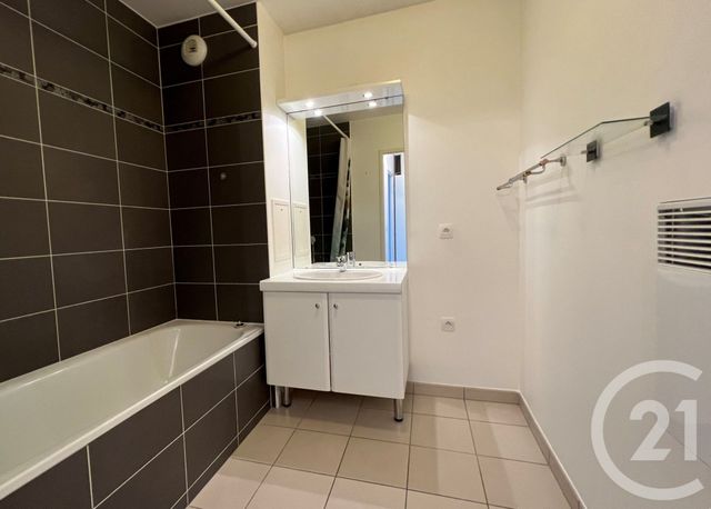 Appartement F3 à vendre - 3 pièces - 66.28 m2 - NOISY LE GRAND - 93 - ILE-DE-FRANCE - Century 21 Immobilière De Coeuilly