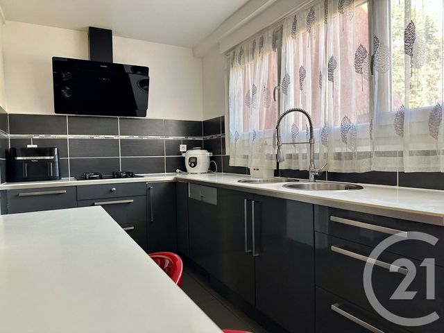 maison à vendre - 6 pièces - 139.35 m2 - VILLIERS SUR MARNE - 94 - ILE-DE-FRANCE - Century 21 Immobilière De Coeuilly