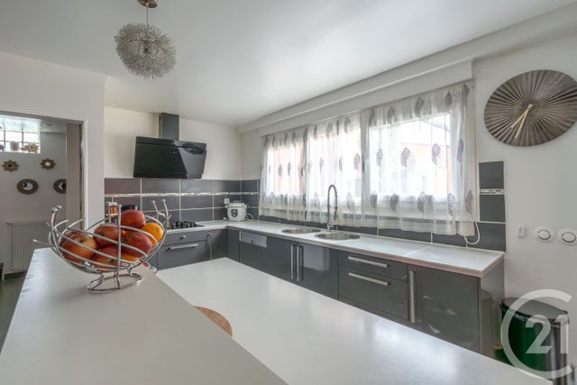 maison à vendre - 6 pièces - 139.35 m2 - VILLIERS SUR MARNE - 94 - ILE-DE-FRANCE - Century 21 Immobilière De Coeuilly