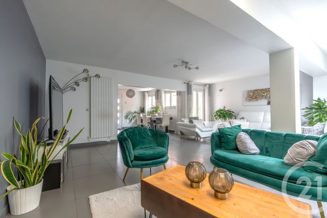 maison à vendre - 6 pièces - 139.35 m2 - VILLIERS SUR MARNE - 94 - ILE-DE-FRANCE - Century 21 Immobilière De Coeuilly