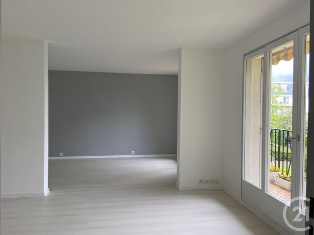 Appartement F4 à louer - 4 pièces - 93.56 m2 - LE PLESSIS TREVISE - 94 - ILE-DE-FRANCE - Century 21 Immobilière De Coeuilly