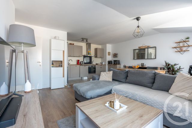 Appartement F3 à vendre - 3 pièces - 65.51 m2 - VILLIERS SUR MARNE - 94 - ILE-DE-FRANCE - Century 21 Immobilière De Coeuilly